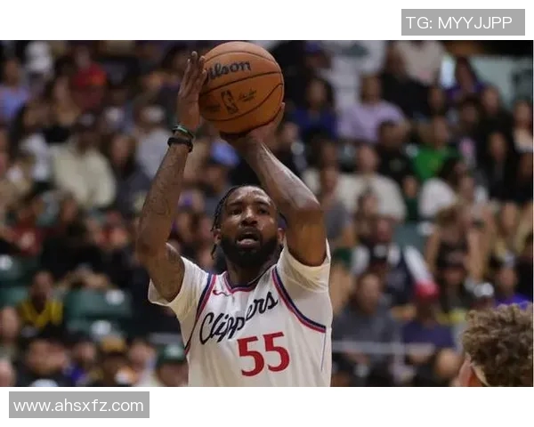 快船引进锋线新援的真实原因是什么为何不愿重用他 快船引进锋线新援的真实原因是什么为何不愿重用他