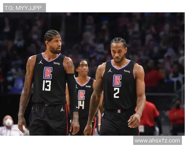 快船惜败掘金:乔治关键三分难救主,双塔表现低迷暴露阵容短板,泰伦卢战术调整引质疑 快船惜败掘金:乔治关键三分难救主,双塔表现低迷暴露阵容短板,泰伦卢战术调整引质疑